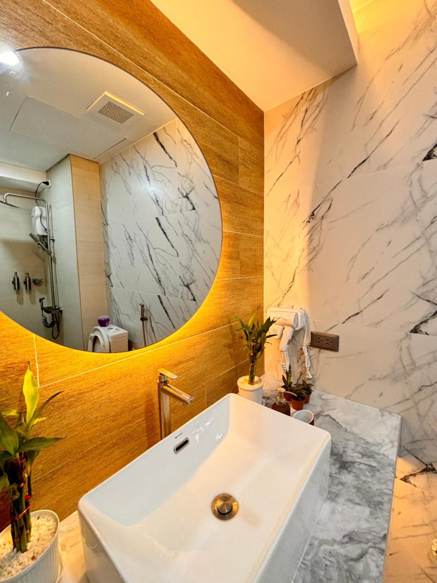 La Amore Place Pasig City Extérieur photo