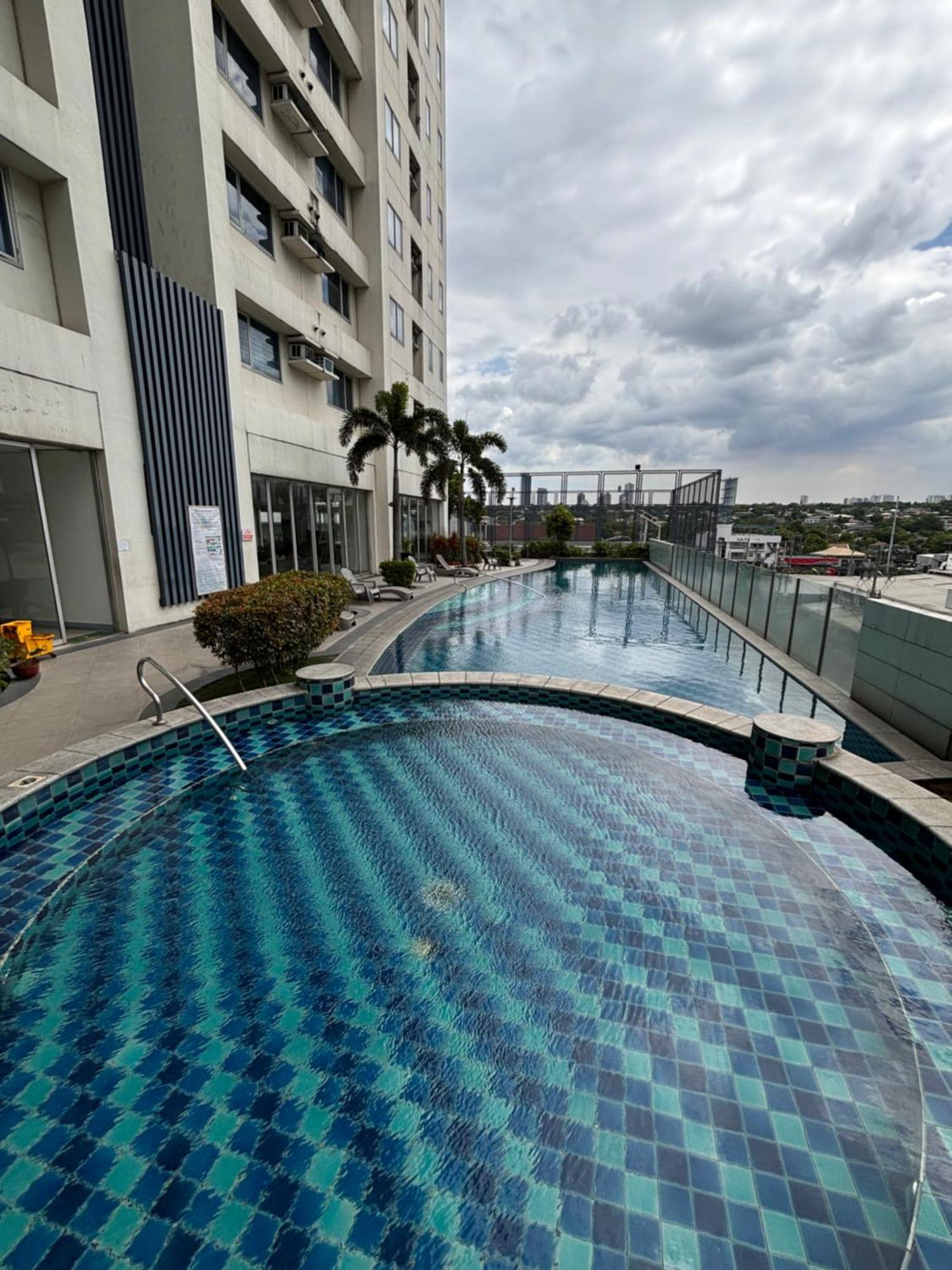 La Amore Place Pasig City Extérieur photo